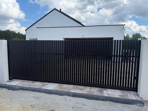 52539765515767059203691948198106694205276895n